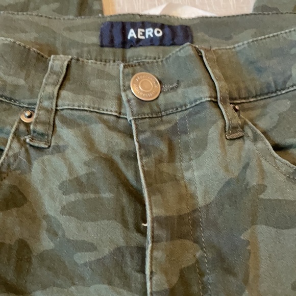 Aero Jeans - Picture 2 of 2